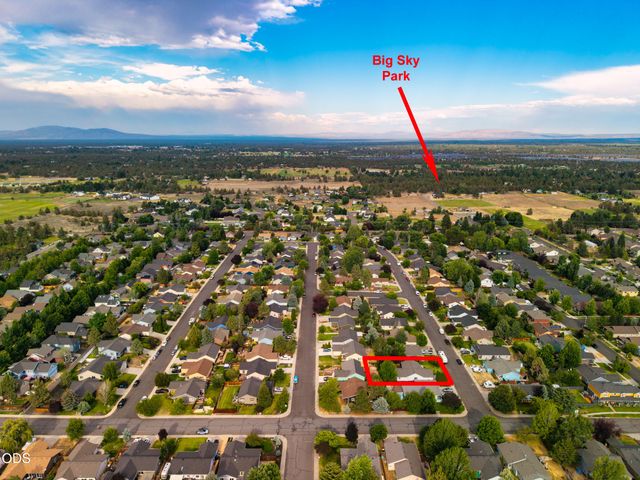 21326 Starling Drive, Bend, OR 97701