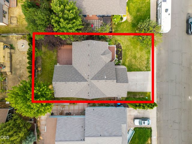 21326 Starling Drive, Bend, OR 97701
