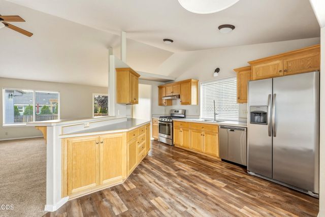 21326 Starling Drive, Bend, OR 97701
