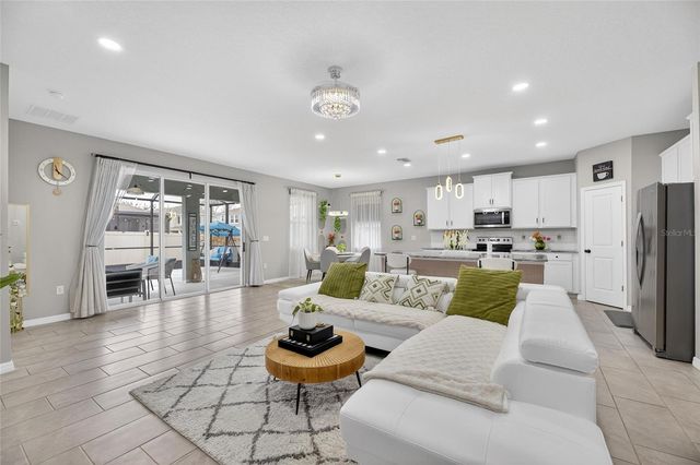 33146 SAND CREEK DRIVE, Wesley Chapel, FL 33543