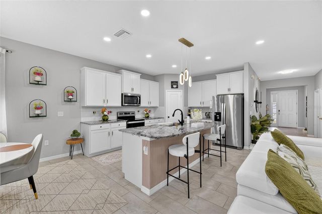 33146 SAND CREEK DRIVE, Wesley Chapel, FL 33543