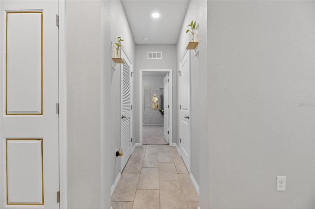 33146 SAND CREEK DRIVE, Wesley Chapel, FL 33543