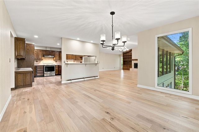 7 Kenton Lane, Bella Vista, AR 72715