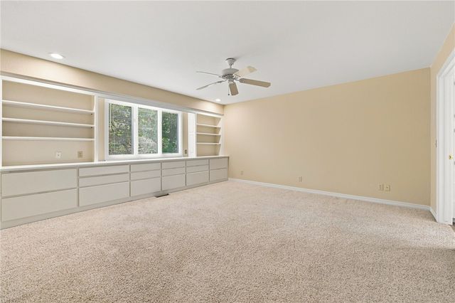 7 Kenton Lane, Bella Vista, AR 72715