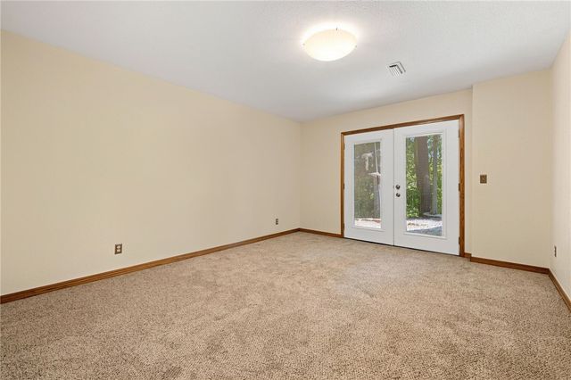 7 Kenton Lane, Bella Vista, AR 72715