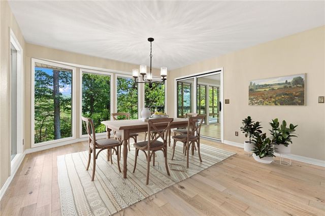7 Kenton Lane, Bella Vista, AR 72715