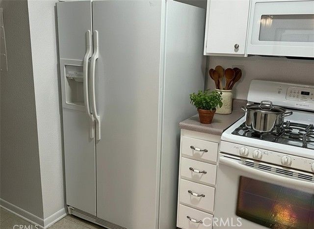 10770 Woodley 7, Granada Hills (los Angeles), CA 91344