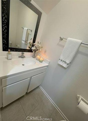 10770 Woodley 7, Granada Hills (los Angeles), CA 91344