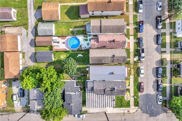 1624 6th Ave, Beaver Falls, PA 15010