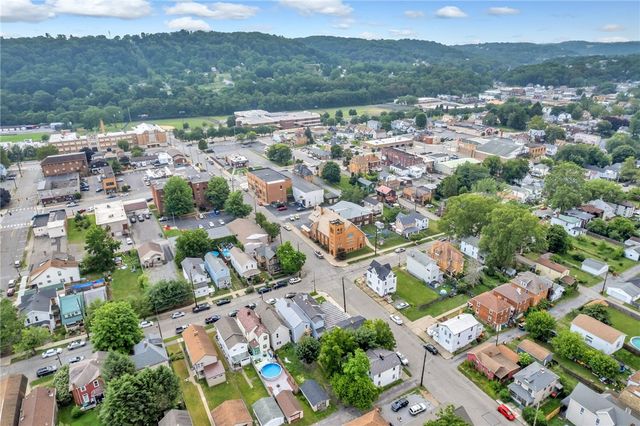 1624 6th Ave, Beaver Falls, PA 15010