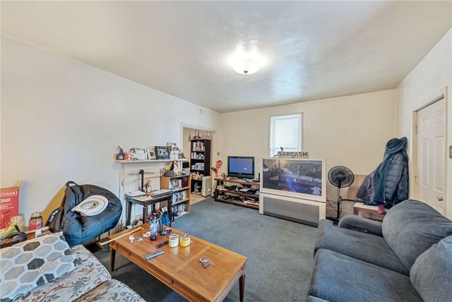 1624 6th Ave, Beaver Falls, PA 15010