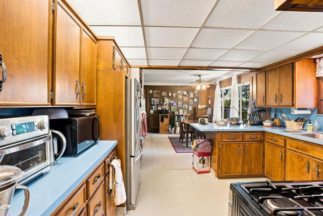 5433 Twin Lake Boulevard E, Brooklyn Center, MN 55429