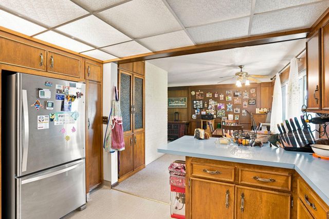 5433 Twin Lake Boulevard E, Brooklyn Center, MN 55429