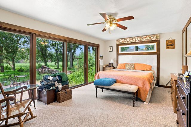 5433 Twin Lake Boulevard E, Brooklyn Center, MN 55429