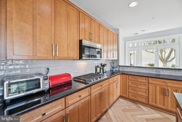 504 GOLDEN OAK TER, Rockville, MD 20850