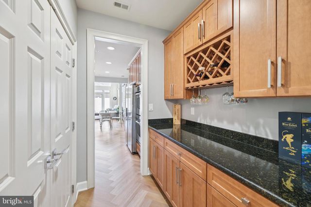 504 GOLDEN OAK TER, Rockville, MD 20850