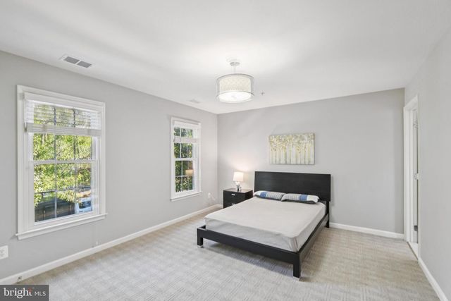 504 GOLDEN OAK TER, Rockville, MD 20850