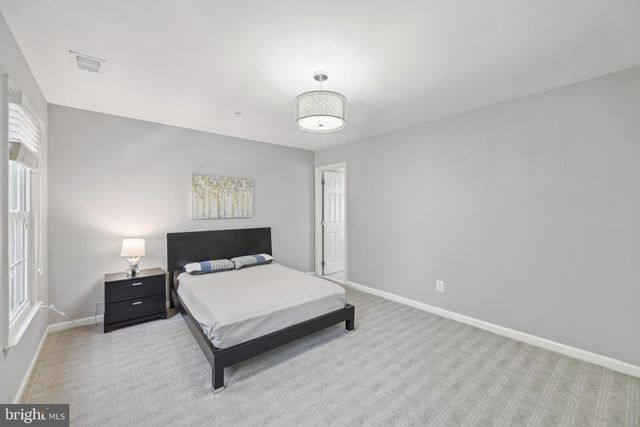 504 GOLDEN OAK TER, Rockville, MD 20850