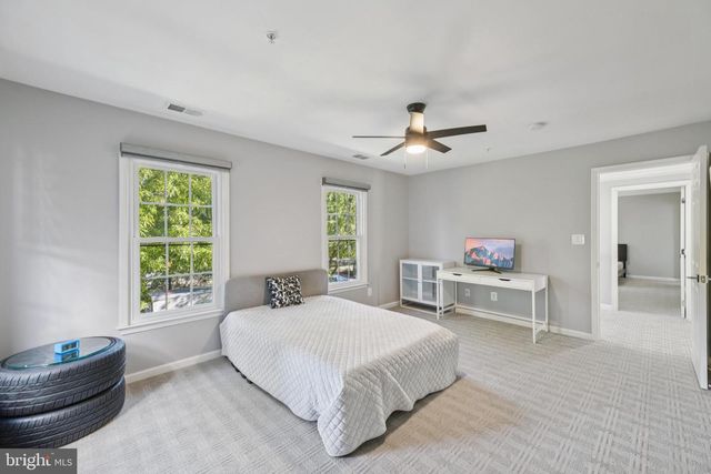 504 GOLDEN OAK TER, Rockville, MD 20850