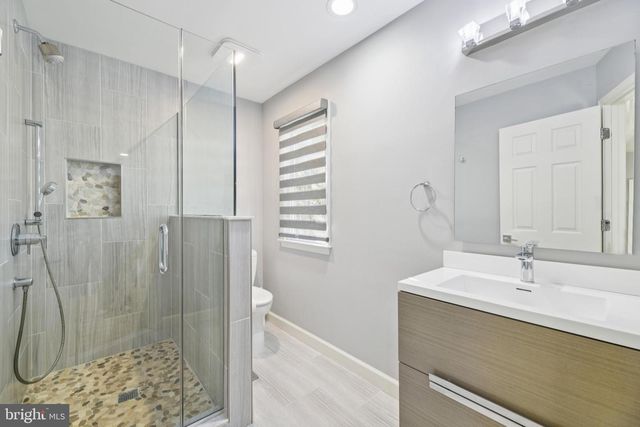 504 GOLDEN OAK TER, Rockville, MD 20850