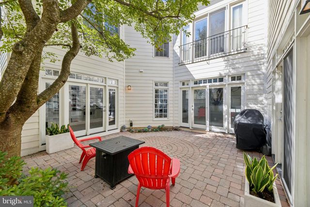 504 GOLDEN OAK TER, Rockville, MD 20850