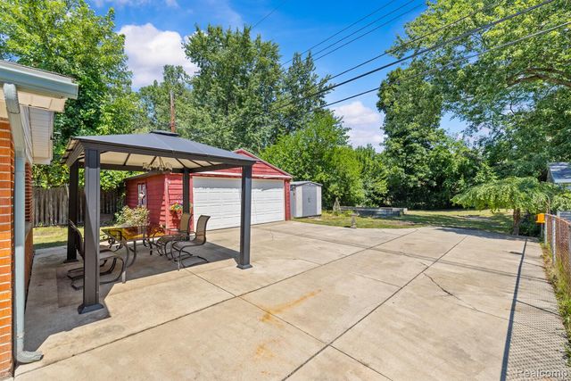 15922 Deering Street, Livonia, MI 48154