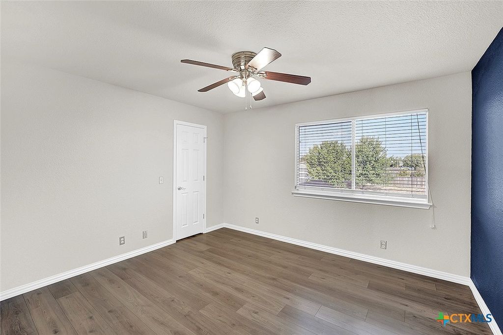 Image 25 of property listing at 113 Endeavour, Kyle, TX 78640