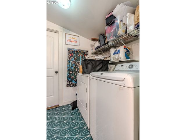 58801 Se CABIN Ln, Sandy, OR 97055
