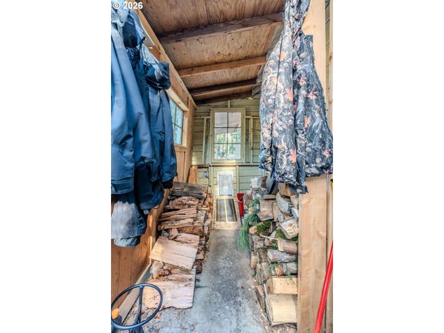 58801 Se CABIN Ln, Sandy, OR 97055