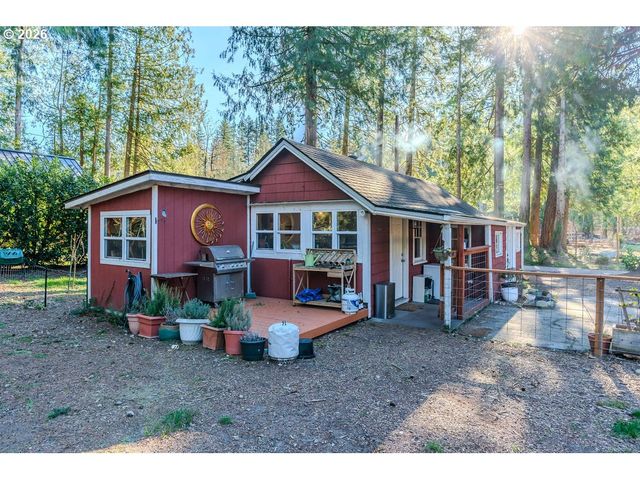 58801 Se CABIN Ln, Sandy, OR 97055
