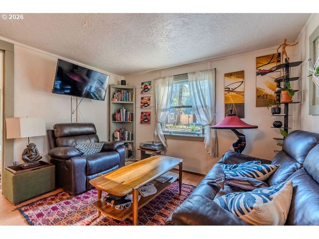 58801 Se CABIN Ln, Sandy, OR 97055