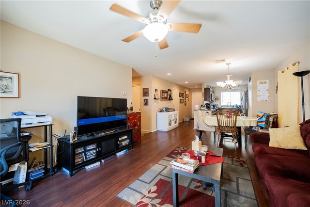 3221 Aiken Street, North Las Vegas, NV 89032