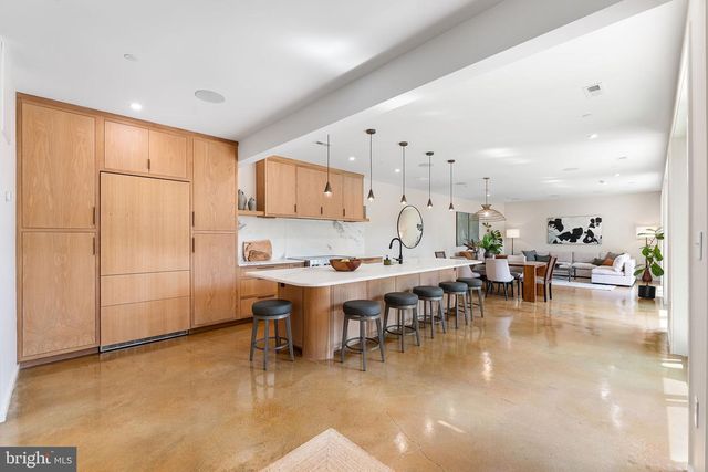 21 OVERBECK ALLEY NE, Washington, DC 20002