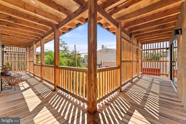 21 OVERBECK ALLEY NE, Washington, DC 20002