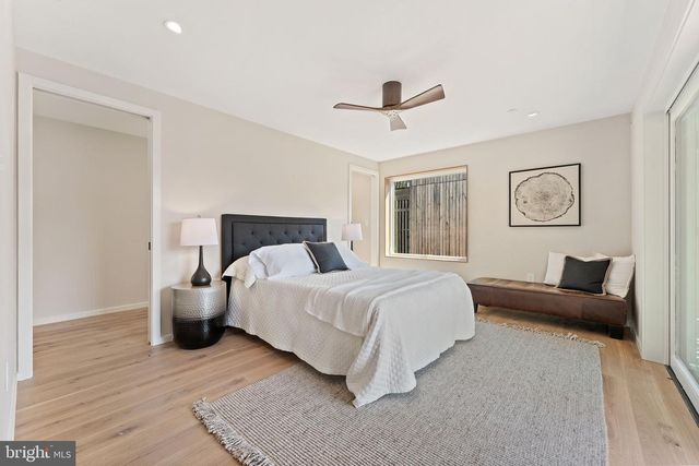 21 OVERBECK ALLEY NE, Washington, DC 20002