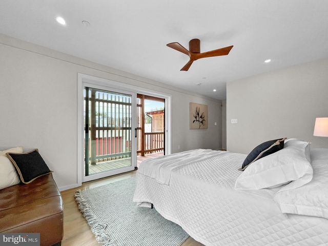 21 OVERBECK ALLEY NE, Washington, DC 20002