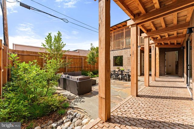 21 OVERBECK ALLEY NE, Washington, DC 20002