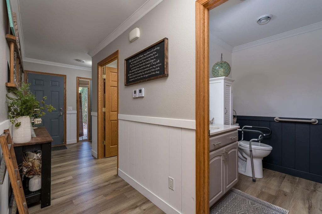 517 W Riverview Drive, Waterville, MN 56096 — photo 5