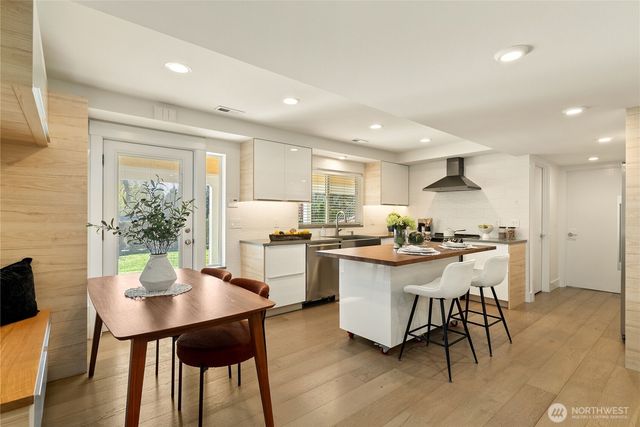 35427 26th Avenue S, Federal Way, WA 98003