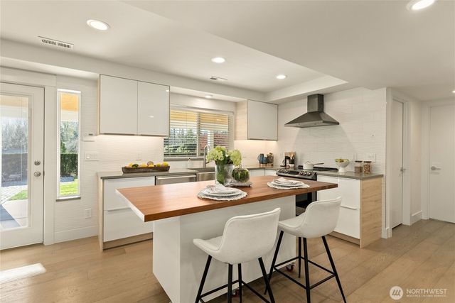 35427 26th Avenue S, Federal Way, WA 98003