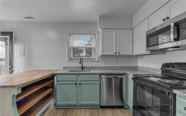 9519 17th Bay ST, Norfolk, VA 23518