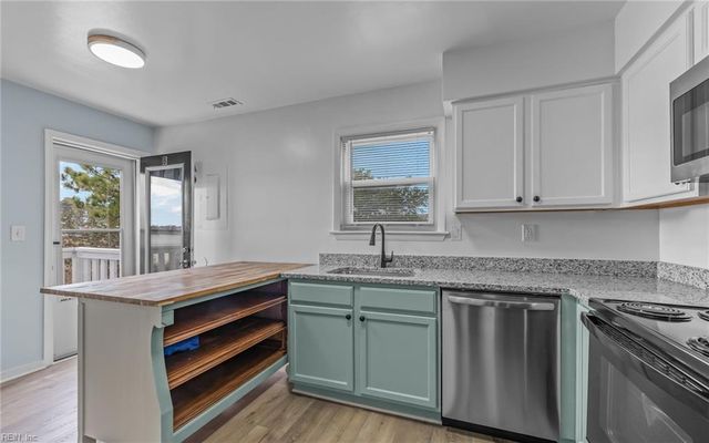 9519 17th Bay ST, Norfolk, VA 23518