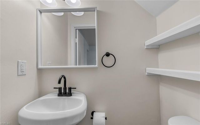 9519 17th Bay ST, Norfolk, VA 23518