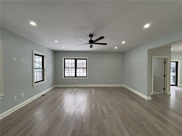 38 ASHBURNE Street, Pawtucket, RI 02861