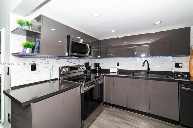 200 178th Dr 706, Sunny Isles Beach, FL 33160