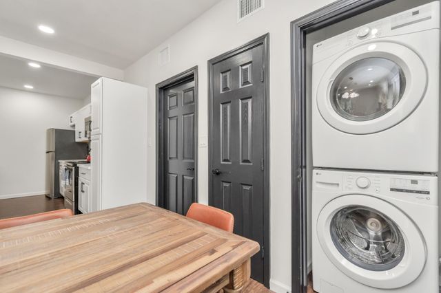 2116 Berry Street, Houston, TX 77004