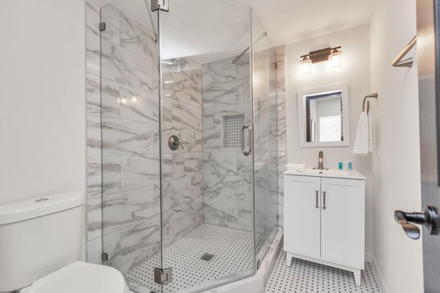 2116 Berry Street, Houston, TX 77004