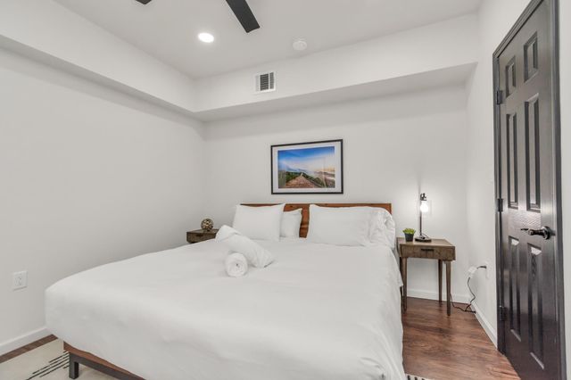2116 Berry Street, Houston, TX 77004