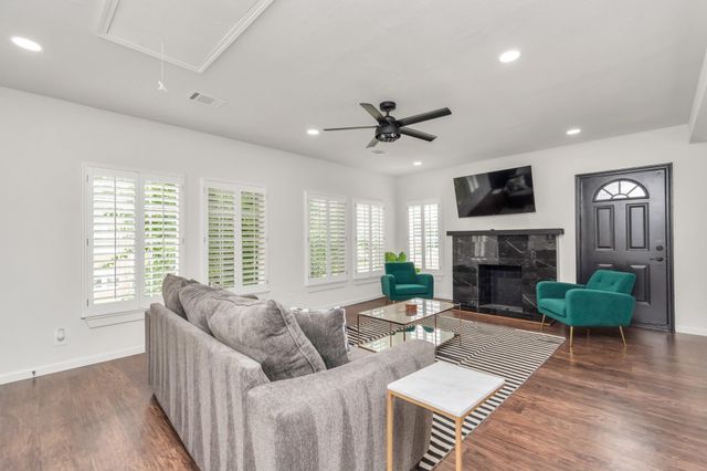 2116 Berry Street, Houston, TX 77004