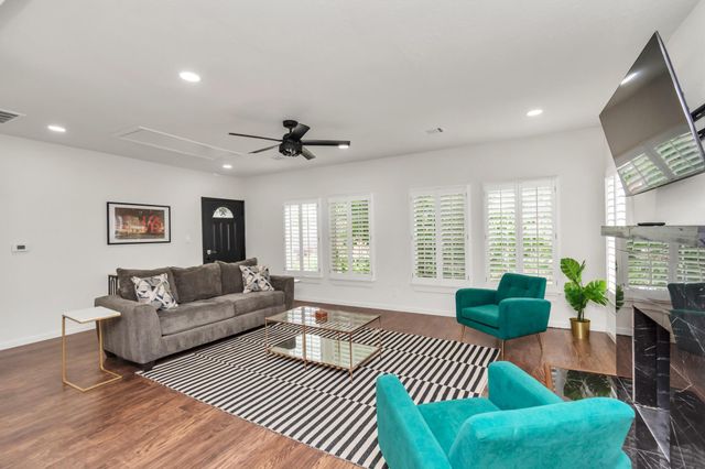 2116 Berry Street, Houston, TX 77004